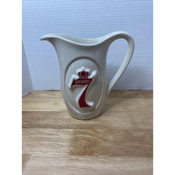 Seagrams 7 Pitcher Ceramic Rounded Handle, Bar Mancave Beverage, Vintage - Picture 1 of 9